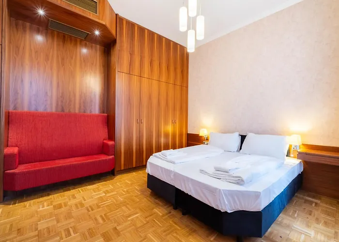 Opera Living Residences - Center *