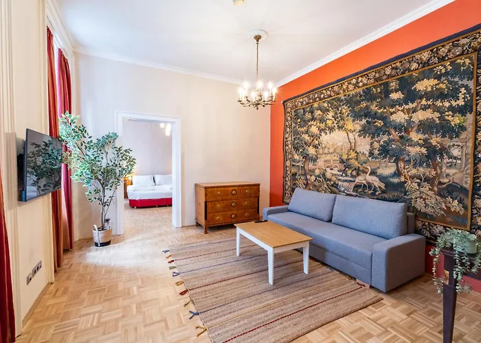 Opera Living Residences - Center Apartman