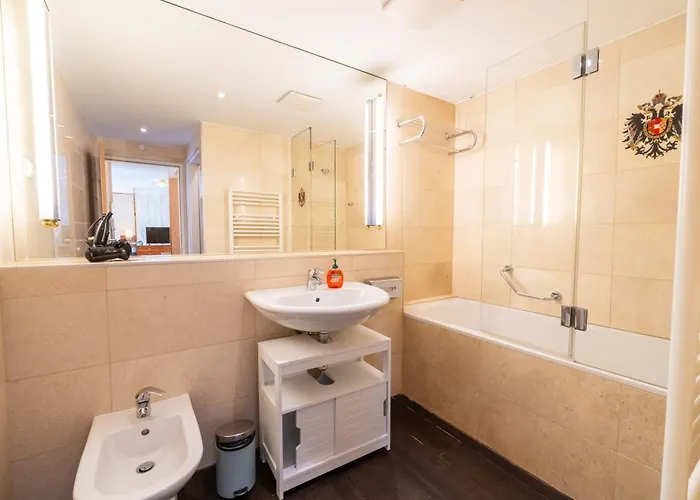 Opera Living Residences - Center Apartman Bécs