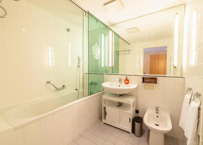 Opera Living Residences - Center *