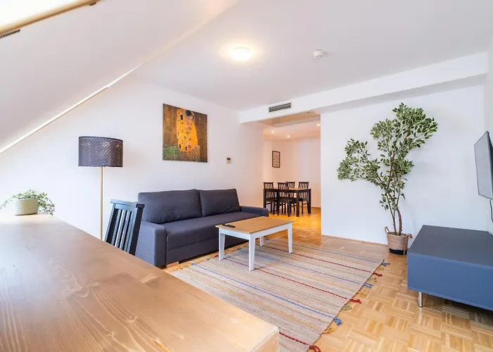 Opera Living Residences - Center